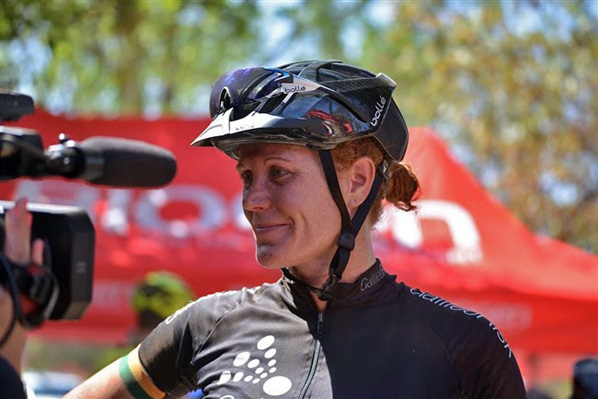 Theresa Ralph, delighted at her win as she gives her post-race report for the cameras. Photo: www.zcmc.co.za